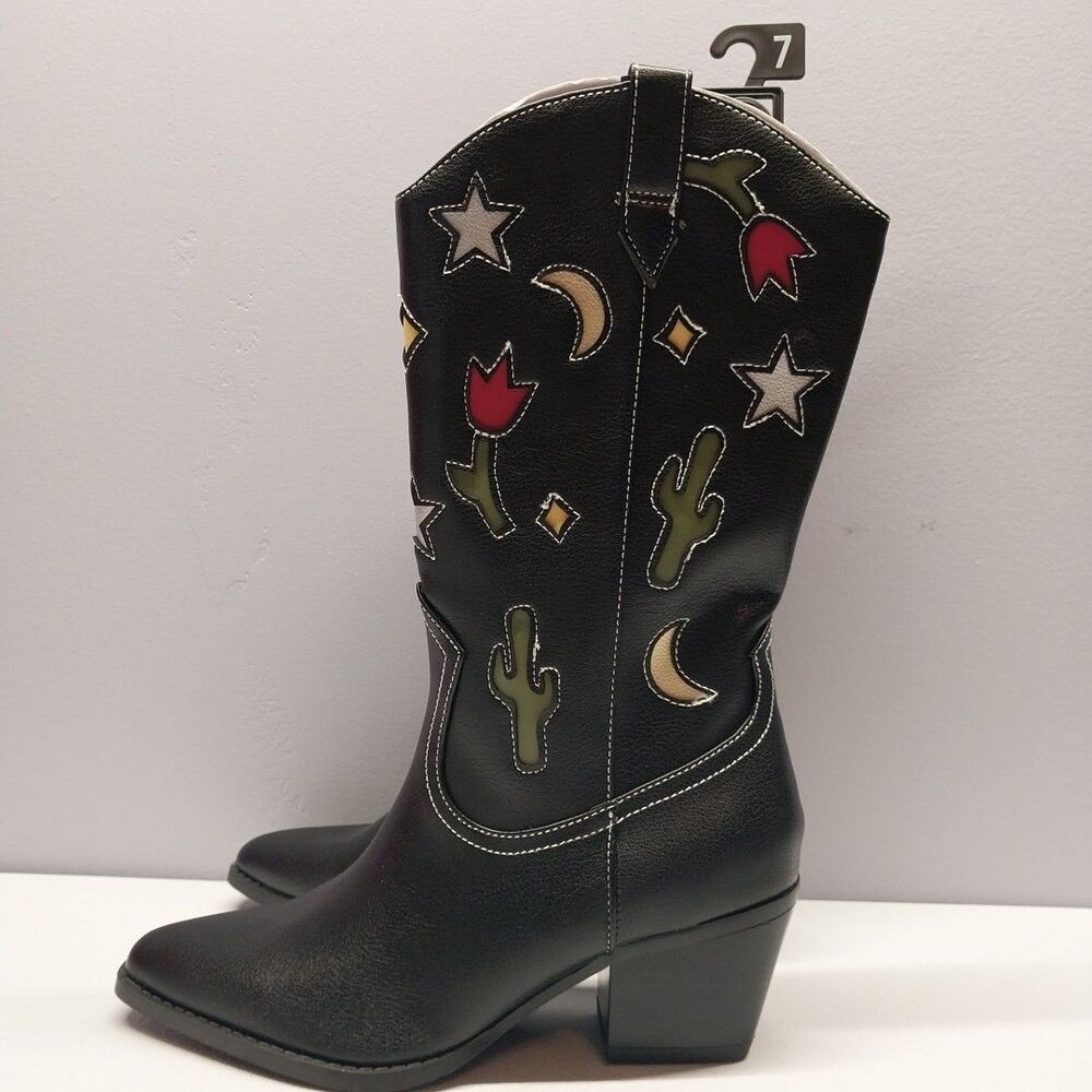Women's No Boundaries Black Cowgirl Western Boots 7 Novelty Cactus Moon Star NWT
